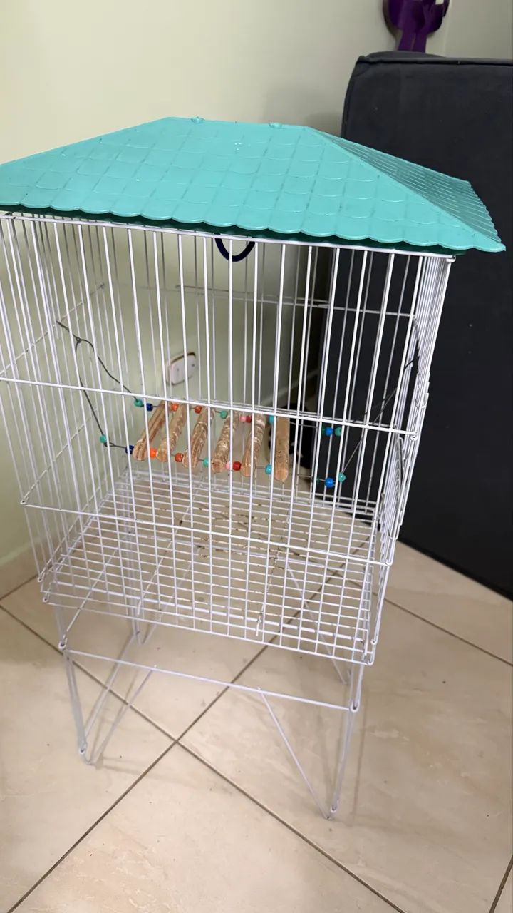 Gaiola para pássaros com suporte e cobertura 