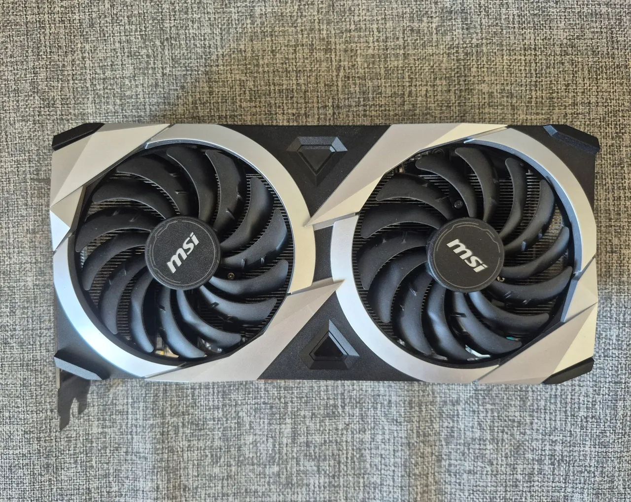 Placa de Vídeo Radeon RX 6750 XT 12gb Vram