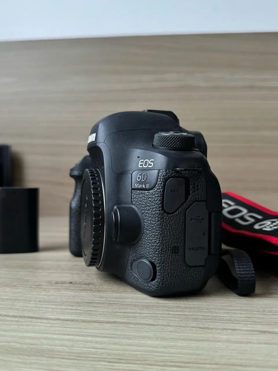Camera DSLR Canon 6D Mark II - 38k cliques - Foto 5