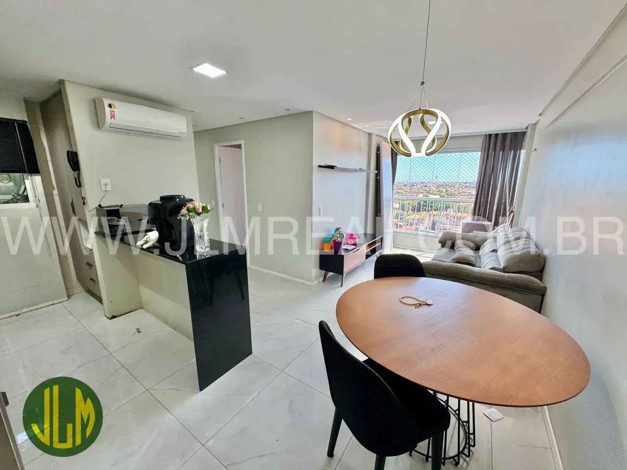 VENDO APARTAMENTO REFORMADO E MOBILIADO COM 62m², 3 QUARTOS NO BAIRRO PARANGABA - FORTALEZ