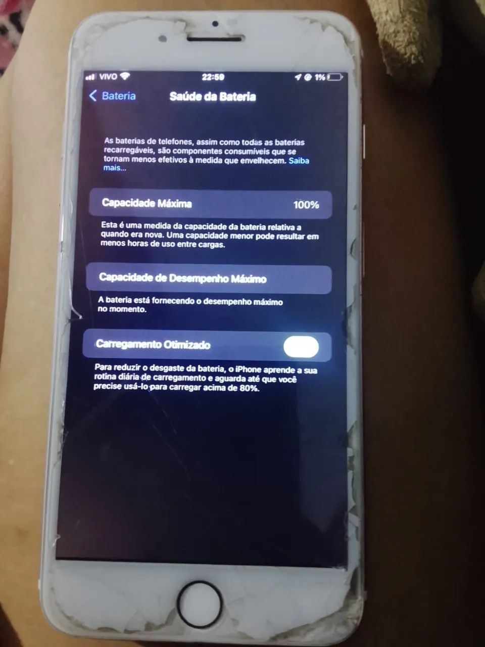 iPhone 7plus com um trinco embaixo célula todo ok  - Foto 3