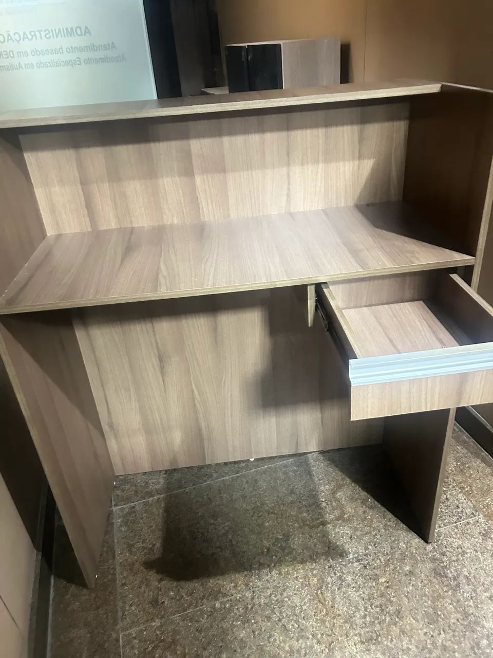 Balcão com gaveta   - Foto 2