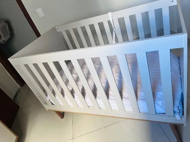 Berço americano 100% mdf e pés em madeira maciça  - Foto 3