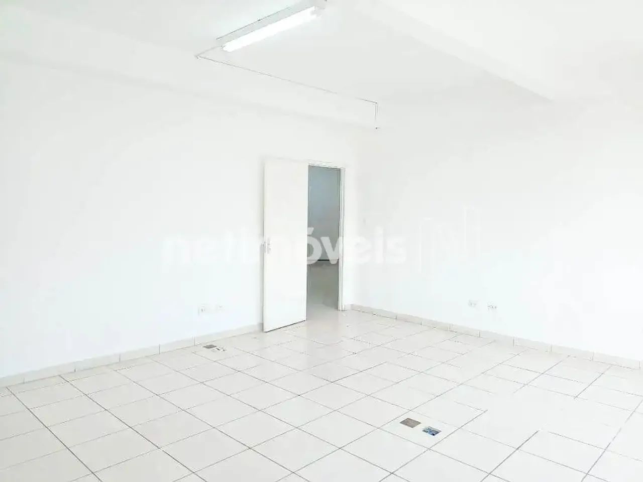 Sala Comercial Ampla para Locação no Centro Próximo Valongo | 282 m²; | 3 Salas | Edifício - Foto 4