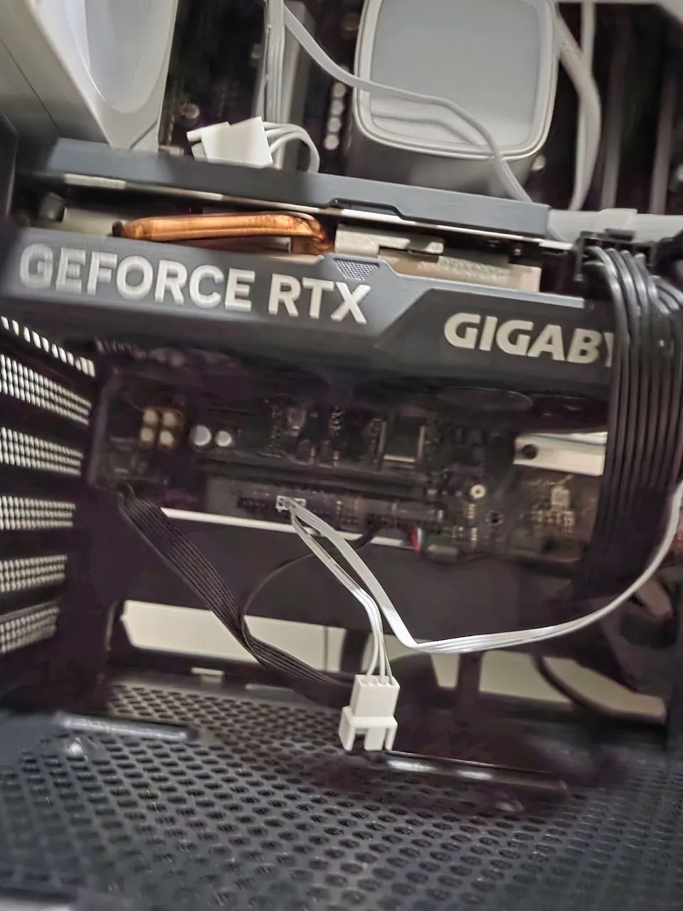 Placa de Vídeo GeForce RTX 4060 8GB Gigabyte  - Foto 2