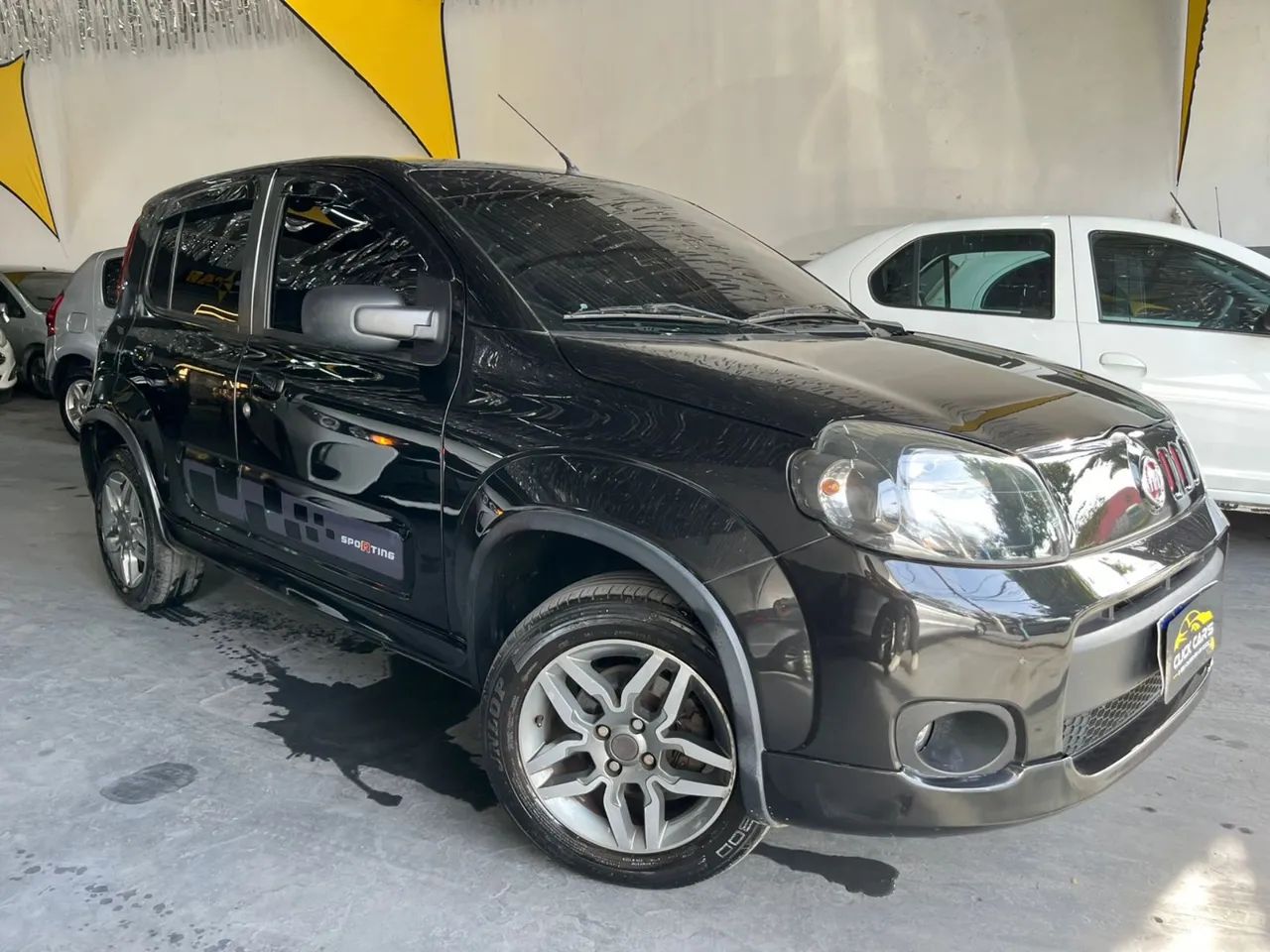 Fiat Uno Sporting 1.4 EVO Fire Flex 8V 4P 2012 - Foto 2