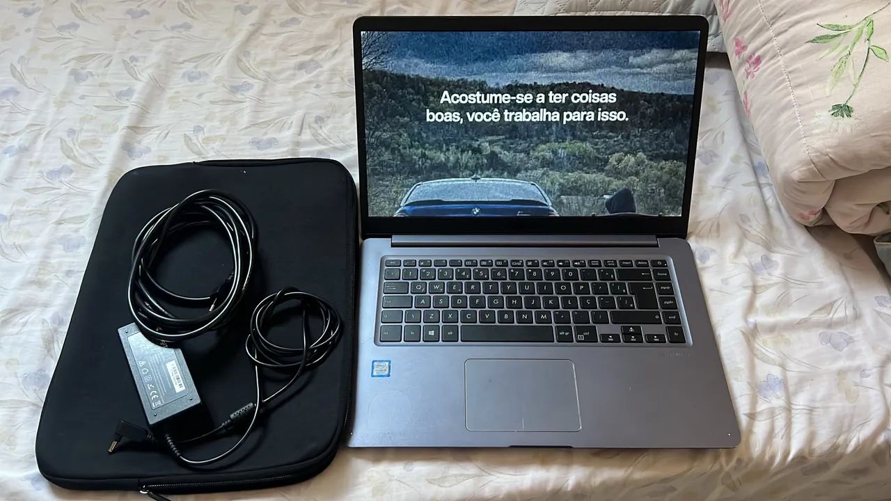 Vende-se notebook asus 1300 