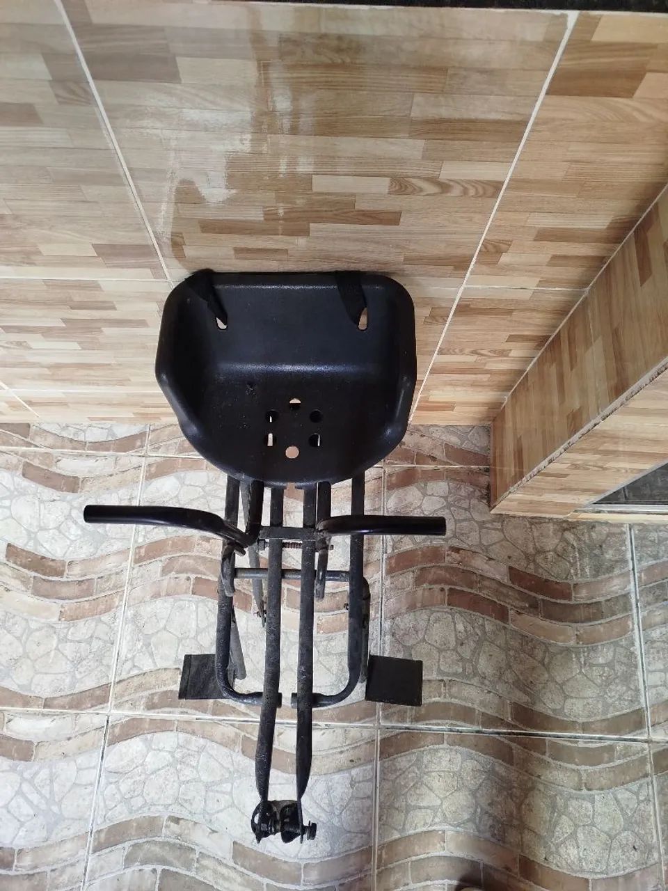 Vendo cadeirinha de bicicleta  - Foto 2