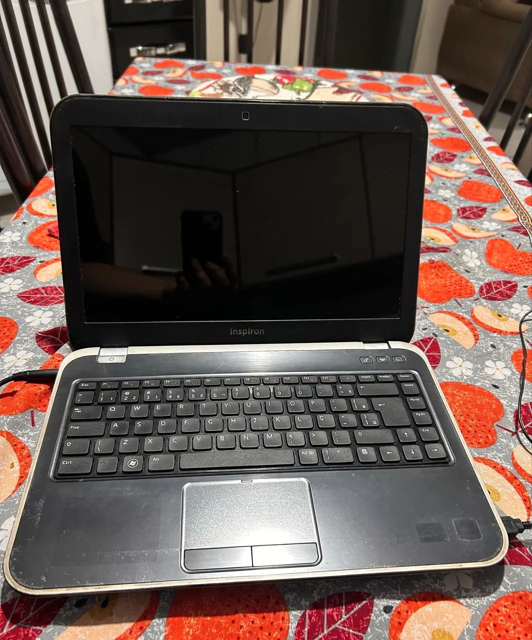 Notebook Dell Inspiron 8GB RAM/120GB SSD