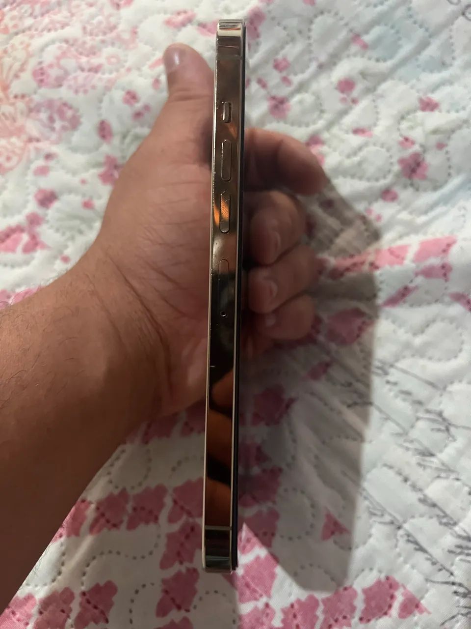 Vendo iPhone 13 Pro Max 128gb Dourado - Foto 3