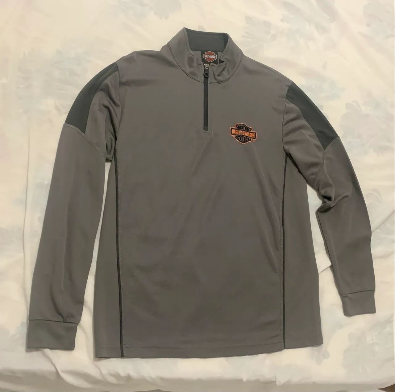 VENDO CAMISA MANGA LONGA HARLEY DAVIDSON GENUÍNA