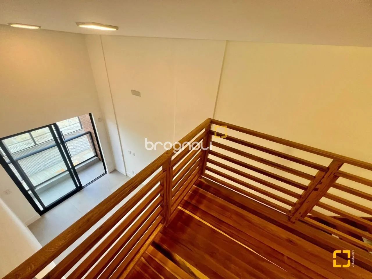 Apartamento estilo Loft - 2 dormitórios com garagem - Foto 5