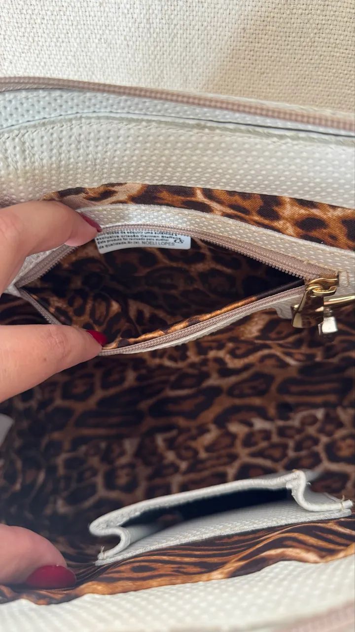 Bolsa Carmen Steffens com lenço - Foto 5