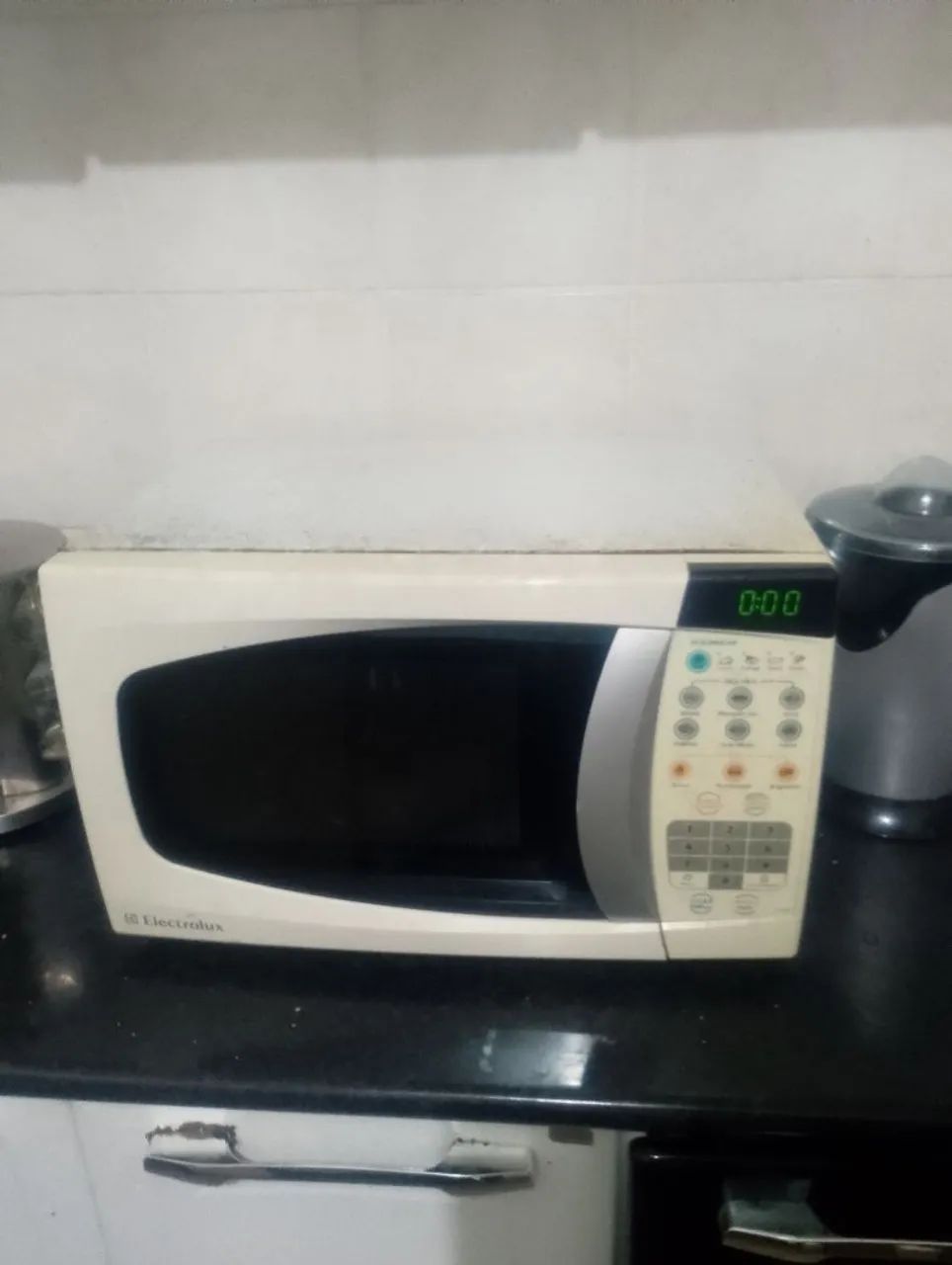 Microondas Electrolux20L funcionando perfeitamente  - Foto 2