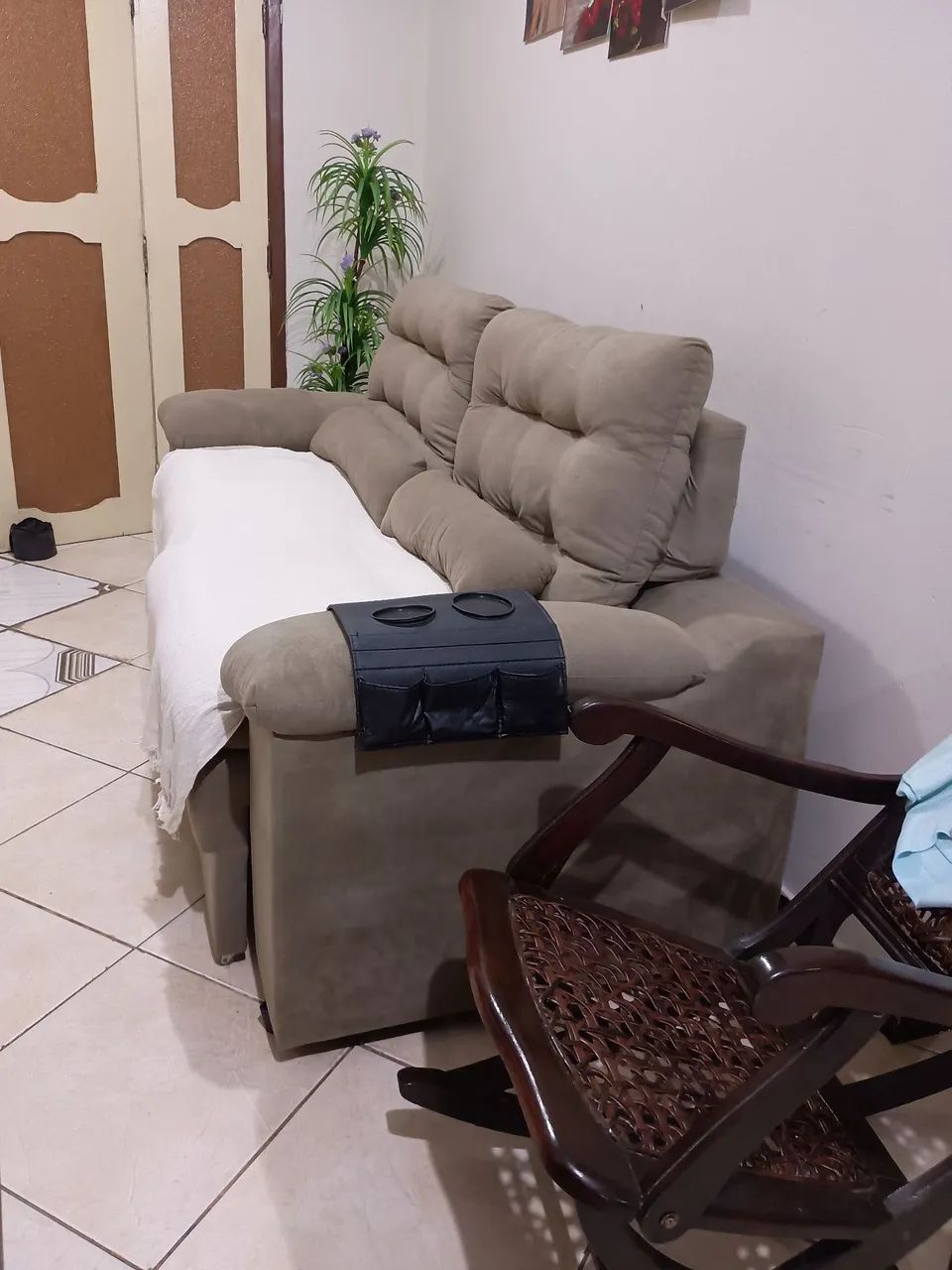 Sofá 3 lugares Retrátil e reclinável, cama inbox - Foto 3