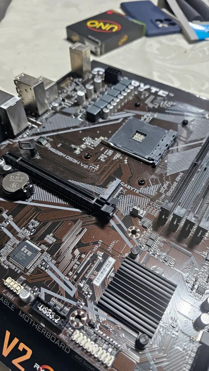 Placa mãe Gigabyte A520M  - Foto 3
