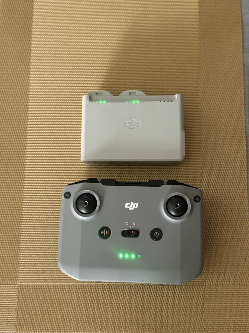 Controle RCN3 Drone Dji + Hub Dji Neo + 2 baterias