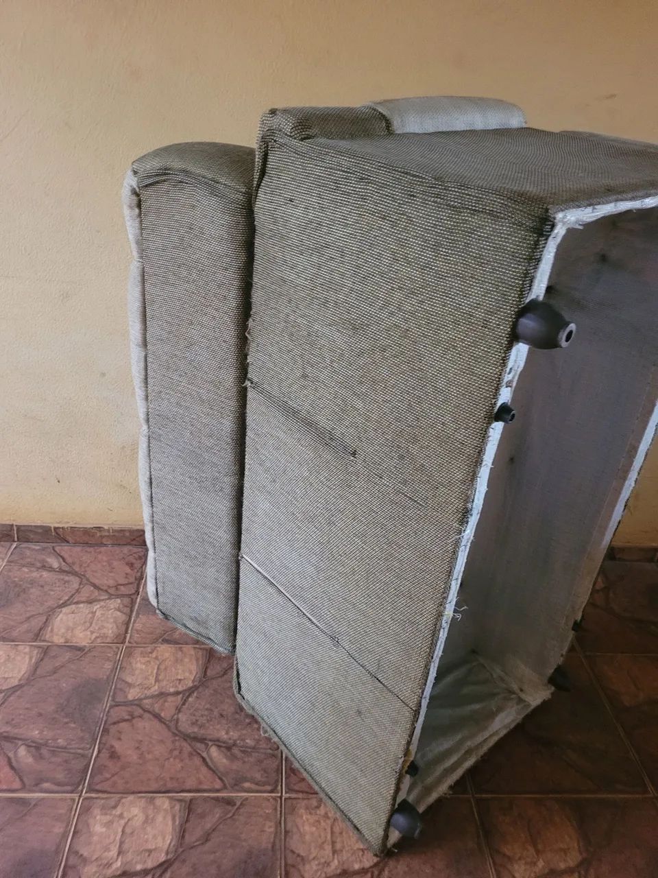Lindo sofá de 2 lugares  - Foto 4