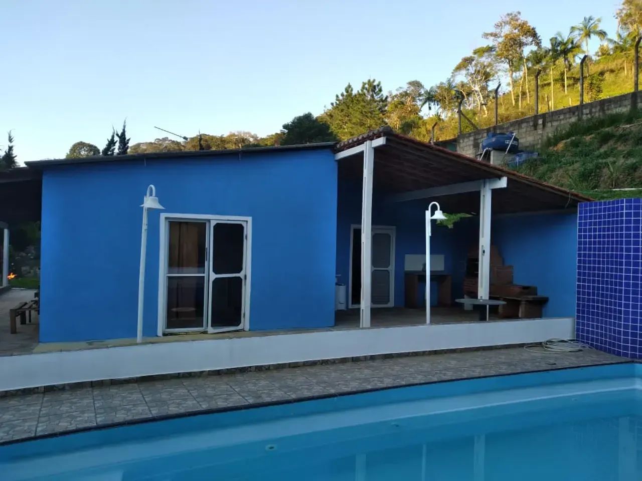 Chácara com lago e piscina próximo a Juquitiba