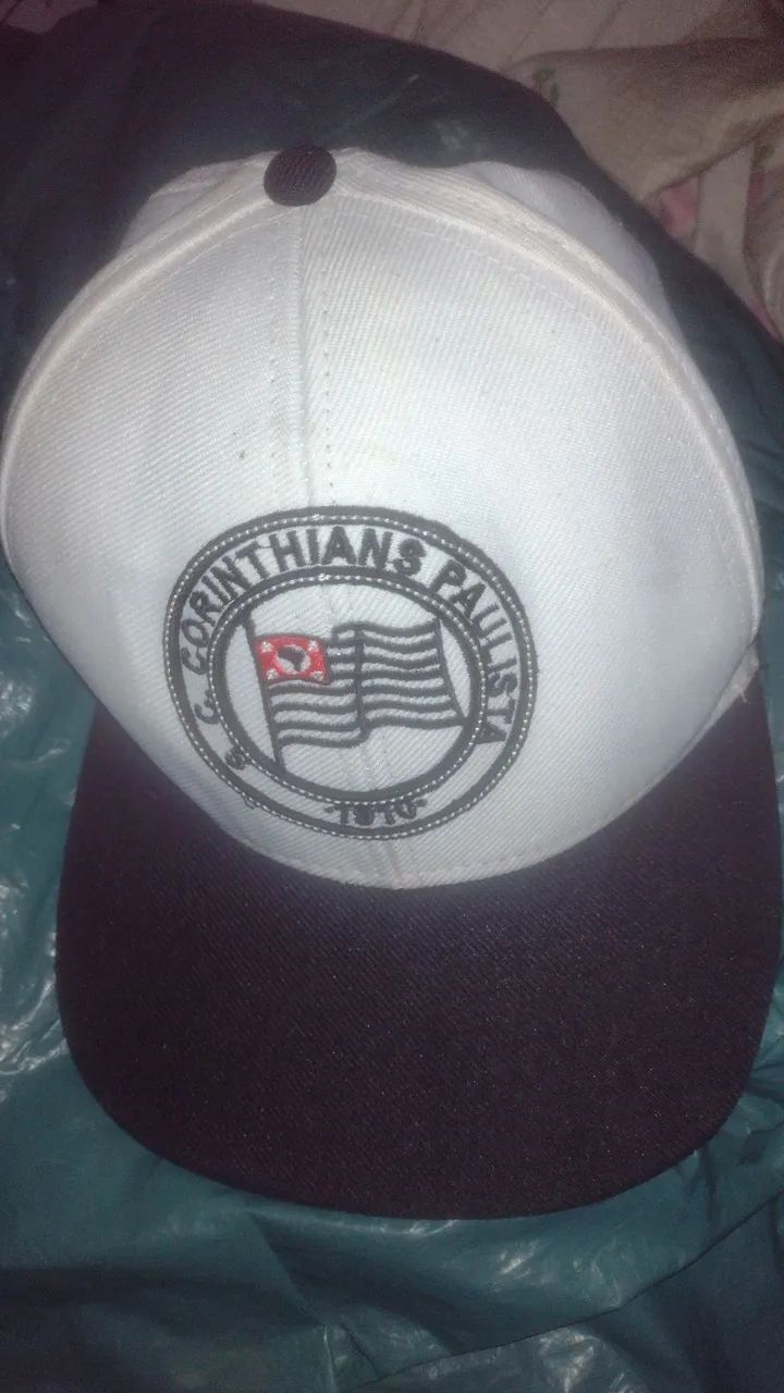 Boné do Corinthians novo