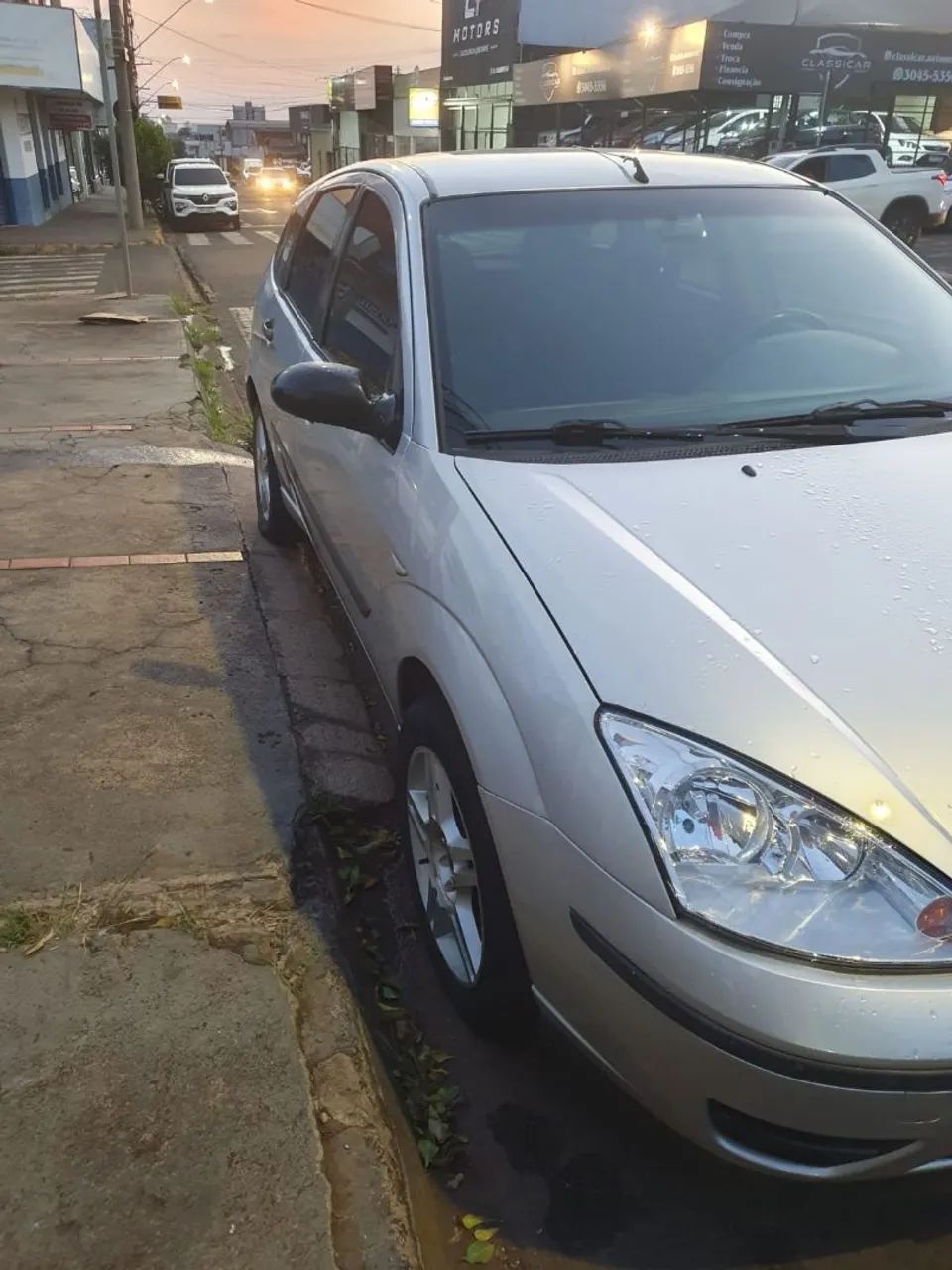 Ford Focus Focus 1.6 S/SE/SE Plus Flex 8V/16V 5p 2008