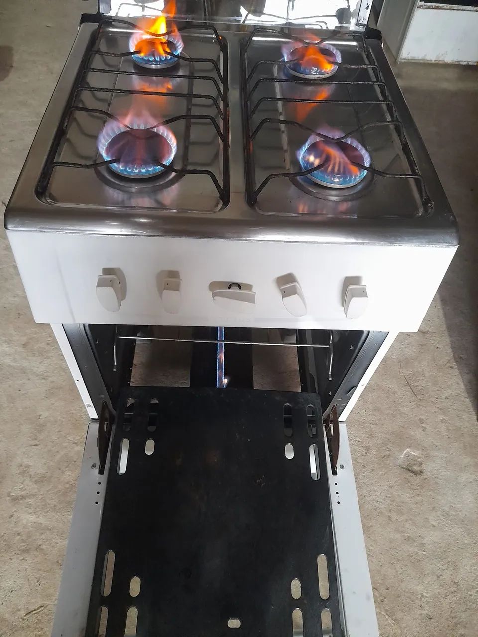 Fogão funcionando perfeitamente 270 já com a entrega  - Foto 2