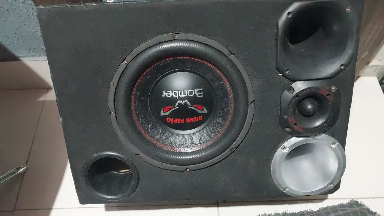 Caixa de som trio