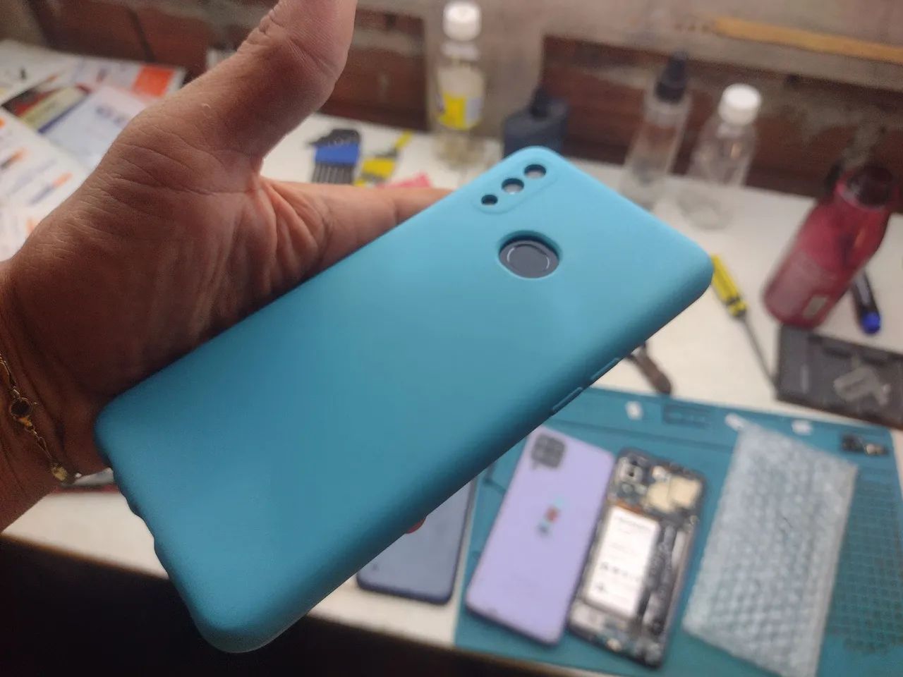 Samsung A10S 32GB LEVEMENTE trincado - Foto 2