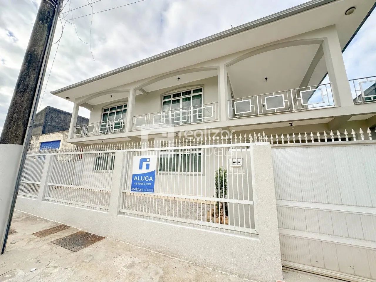 Casa de 4 dormitórios bairro Ipiranga em Florianópolis