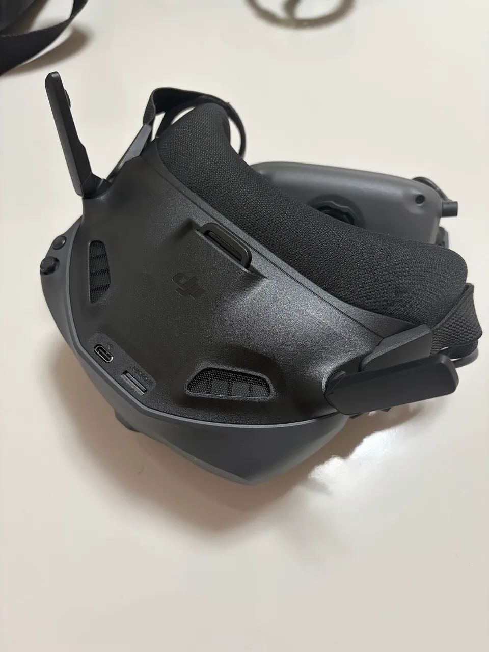 Drone DJI Avata 2 + Goggles N3 + RC Motion 3 + 3 baterias - Foto 2