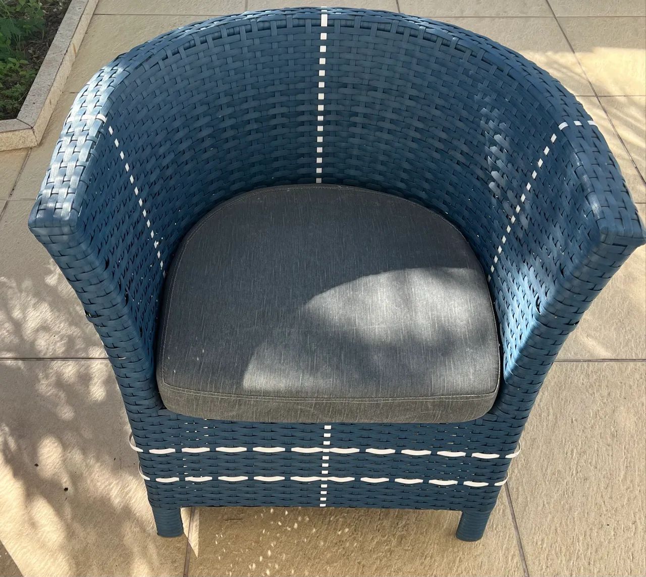 Conjunto 2 poltronas Mesa e Namoradeira varanda   - Foto 3