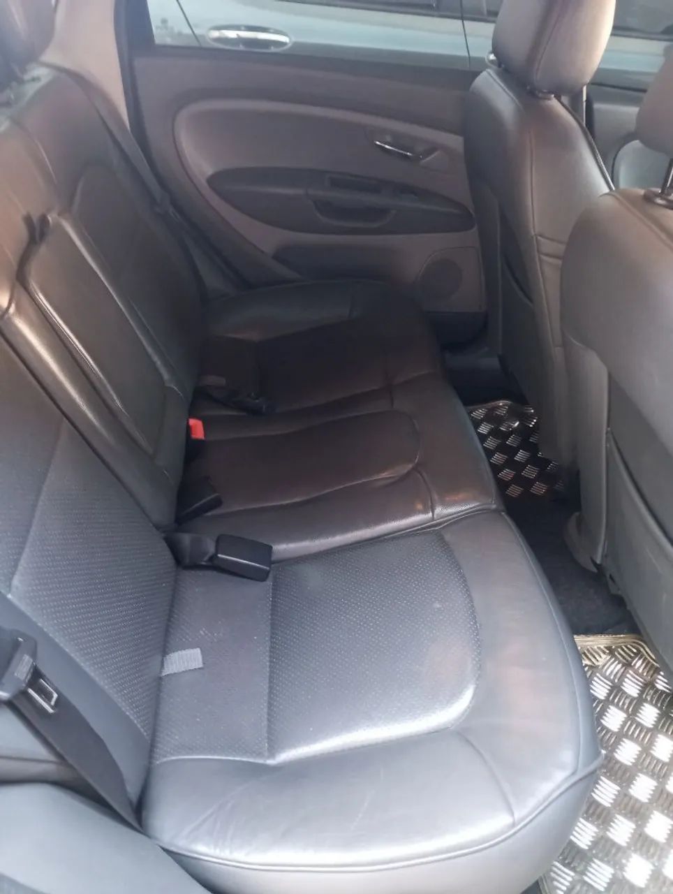 Fiat Linea Absolute 1.9/1.8 Flex Dualogic 4P 2011 - Foto 5