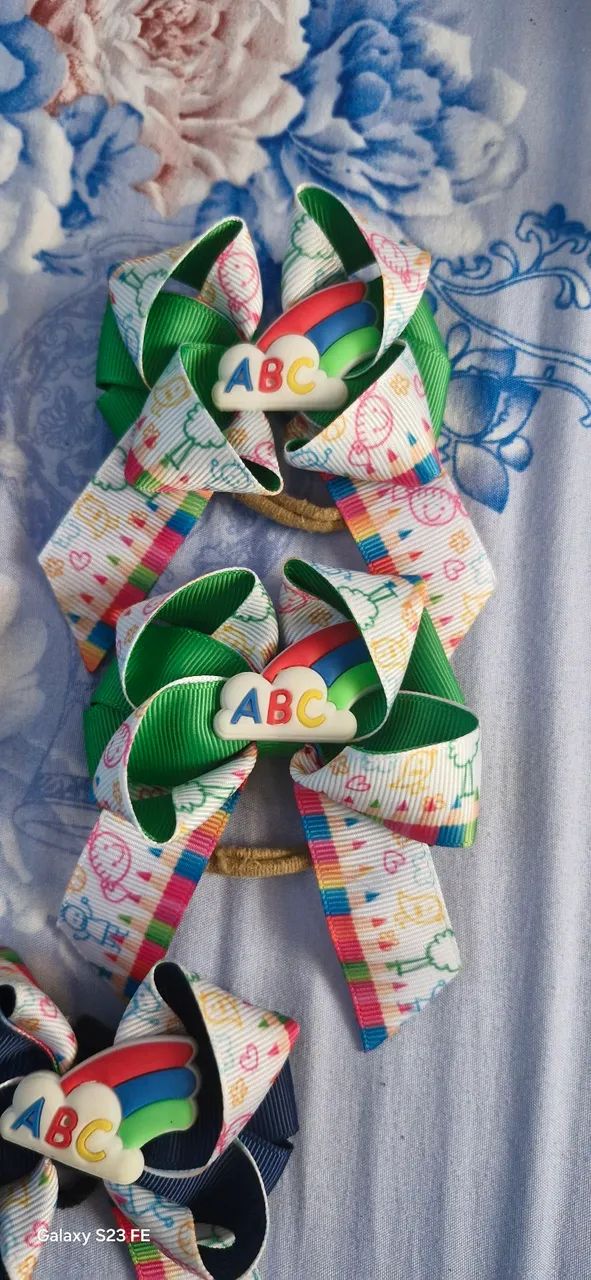 2 xuxa+1tiara+pulseiras  - Foto 3