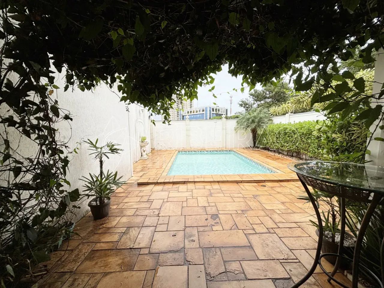 Casa comercial com 06 salas e piscina para locação no bairro Jardim América - Foto 7