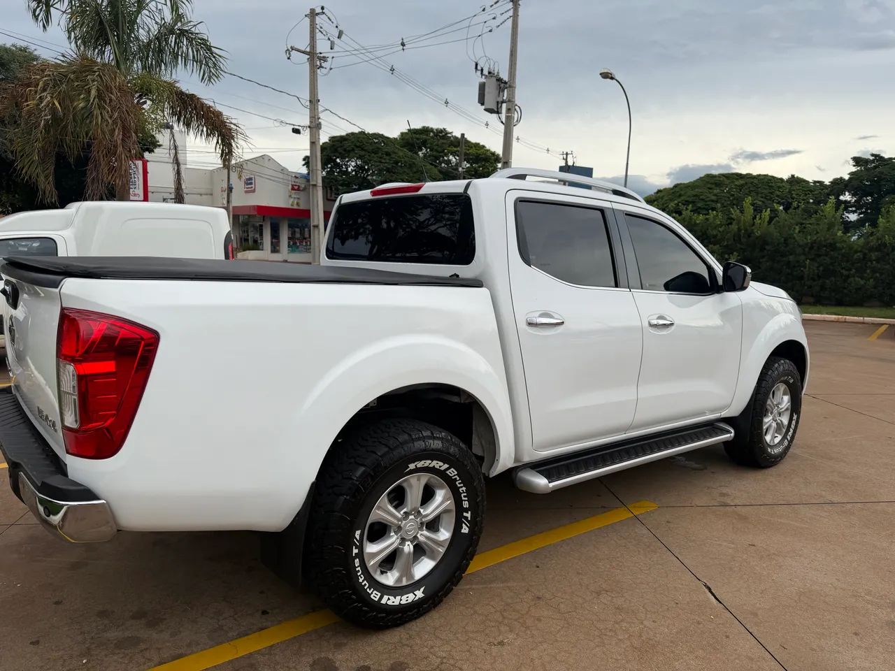 Nissan Frontier LE CD 4X4 2.3 Bi-TB Diesel Aut. 2018 - Foto 5