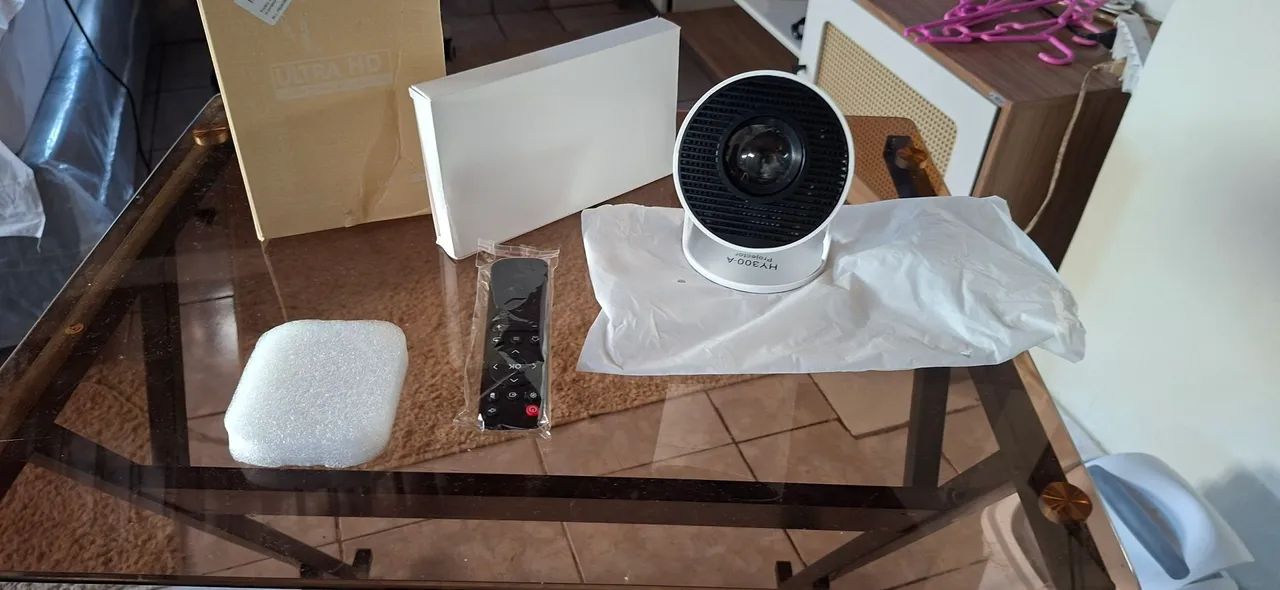 Novo. Projetor 4k para vc assistir jog, festas eventos . Entrego confira