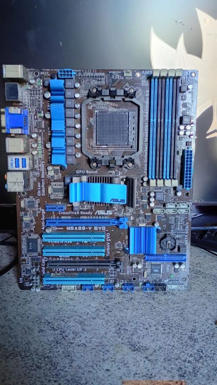 Placa mãe Asus am3+ - Foto 2