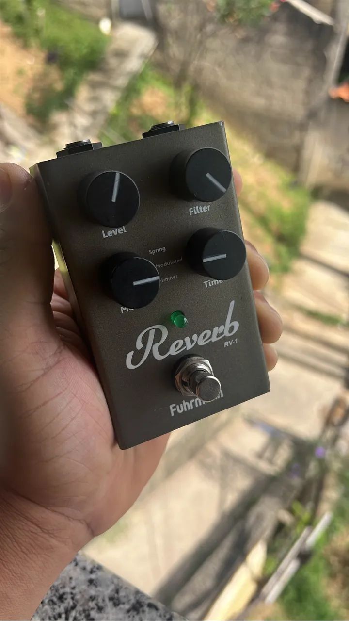 Pedais de guitarra 