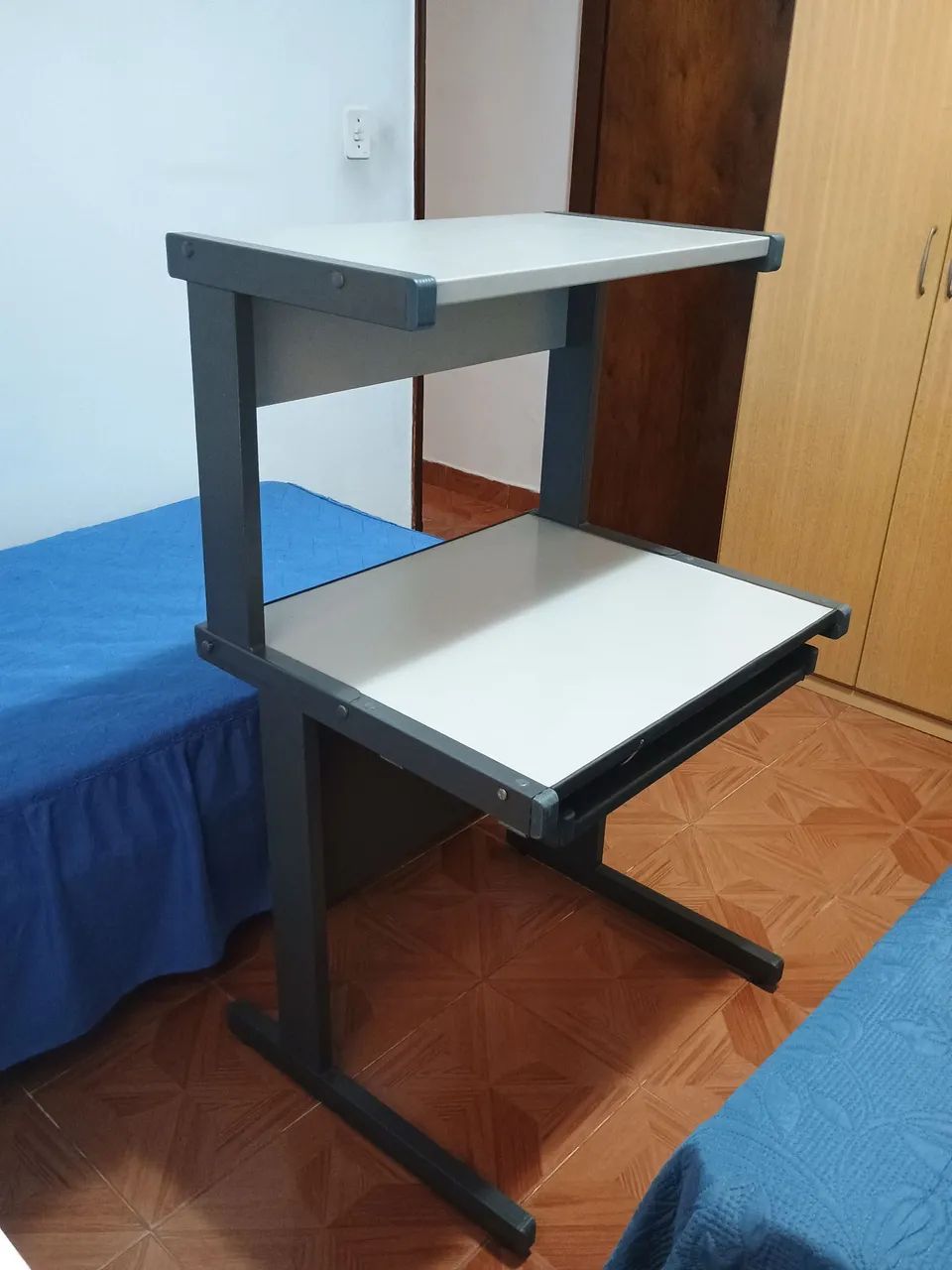 Mesa Metálica para Computador  - Foto 4