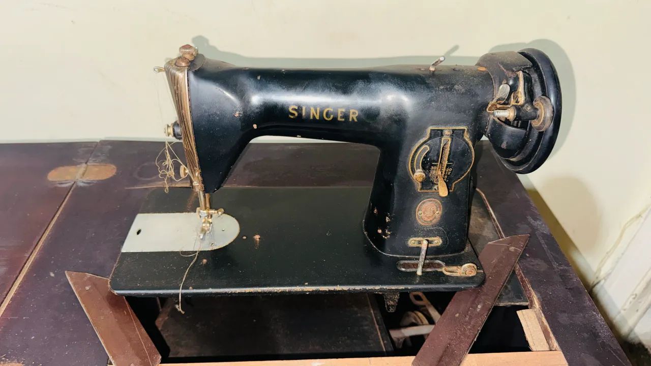 Máquina de costura Singer