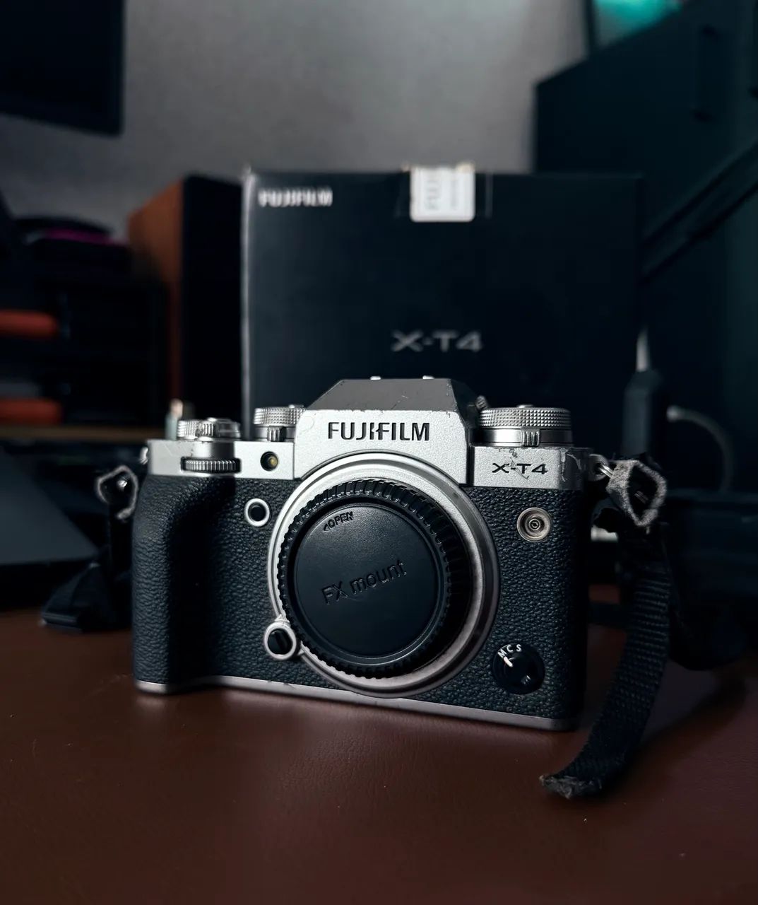 Kit Fujifilm xt4 completa com lentes , bateria e caixa  - Foto 4