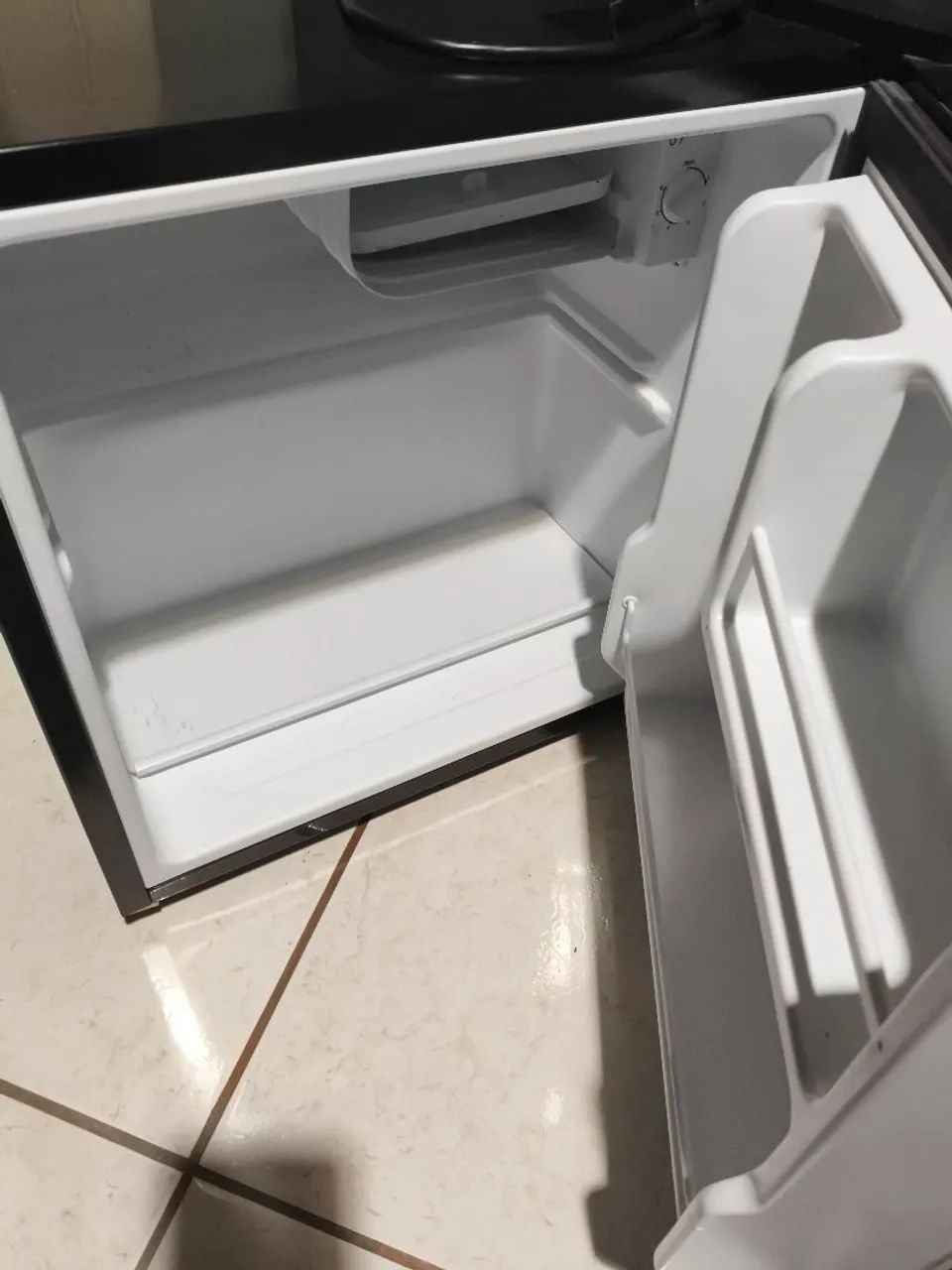Frigobar Midea 127 V  - Foto 2