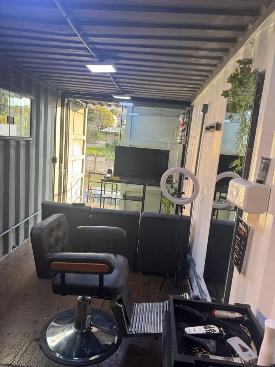 Barbearia container 20 pes dry