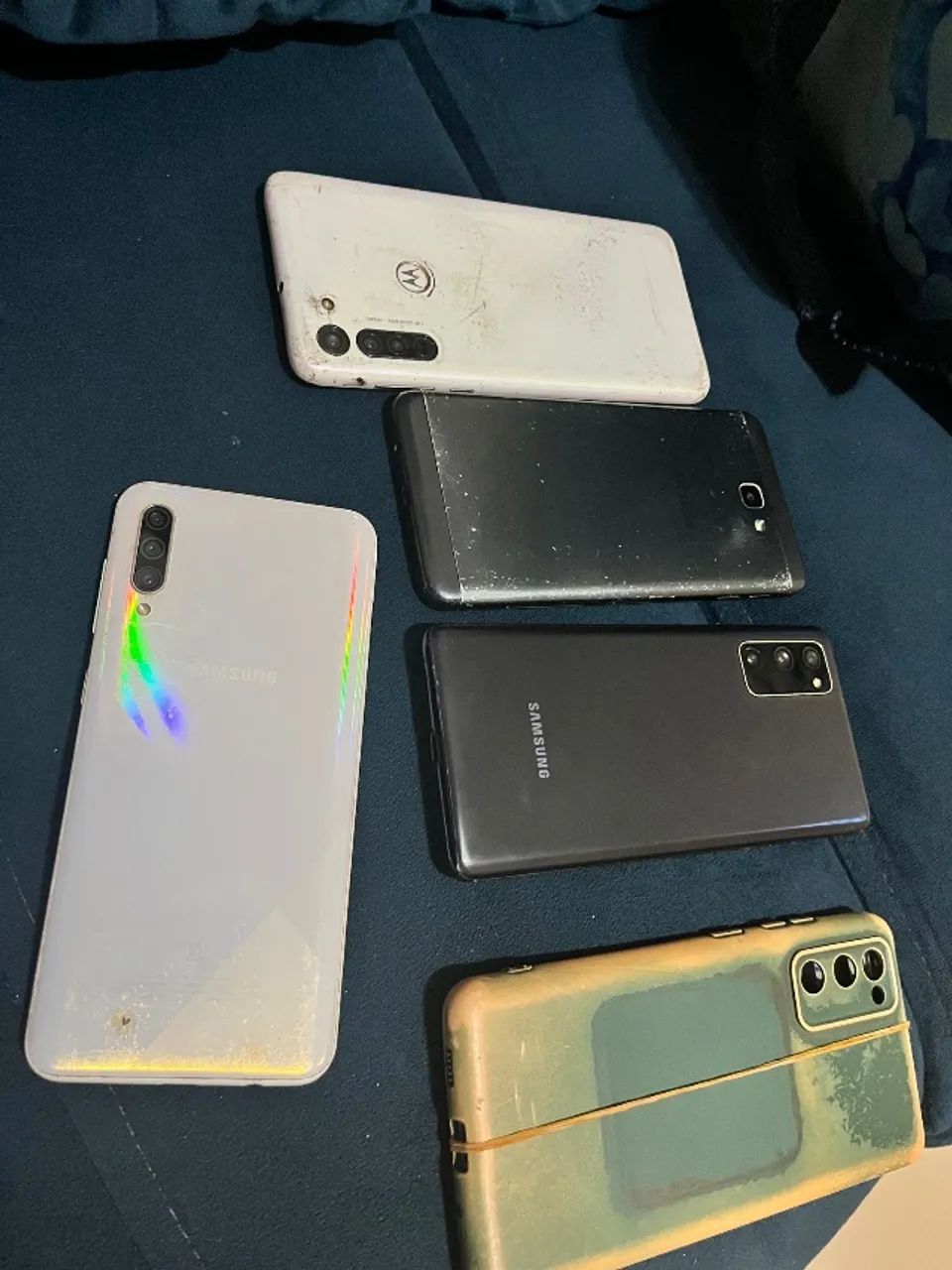 Vendo todos esses celulares usados 