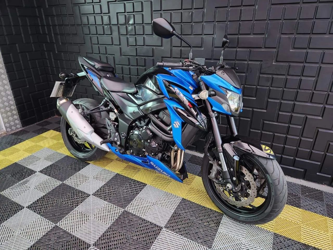 GSX-S 750  AZUL 2018/2019 - Foto 4