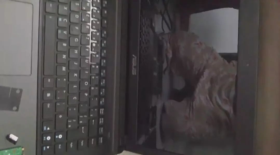 Notebook pra retirada de peças 