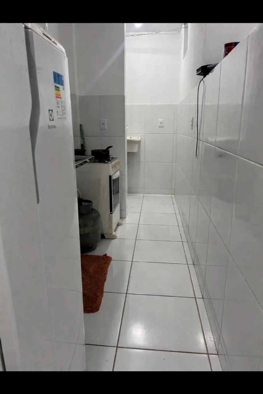 Alugo quarto em apartamento compartilhado
