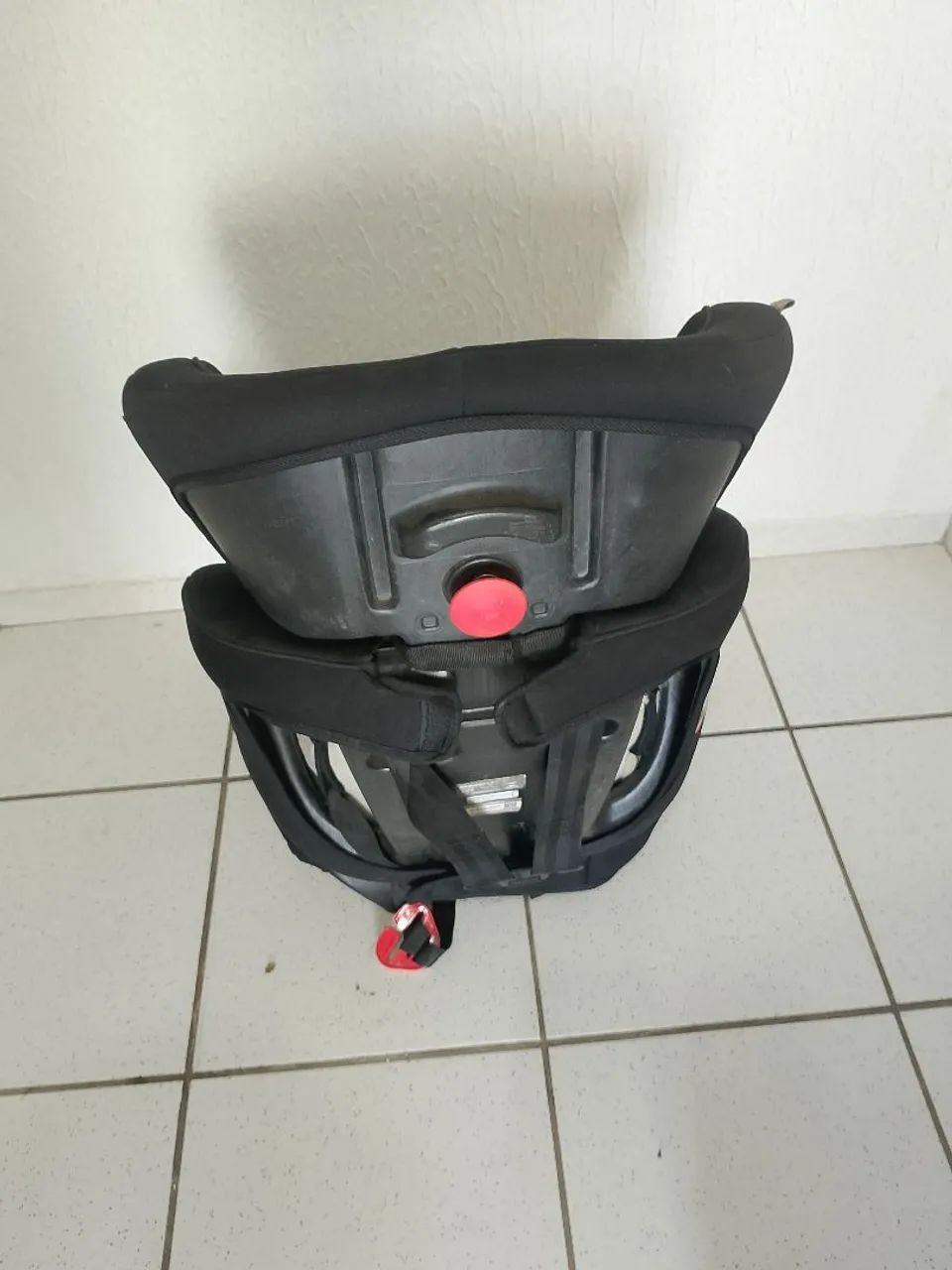 cadeirinha  de bebê  pra carro em perfeito estado. - Foto 2