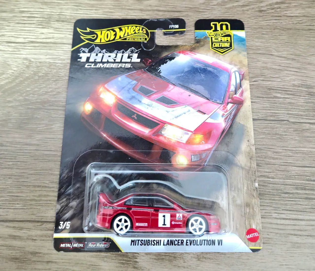 Hot Wheels Premium Mitsubishi Lancer Evolution VI - Hobbies e