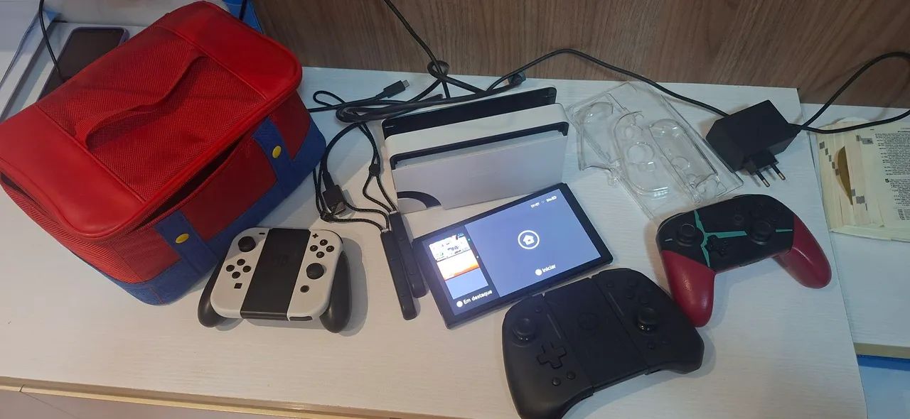 Vendo nintendo switch oled desbloqueado
